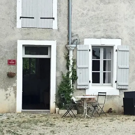 Chateau Des Fouilloux - *