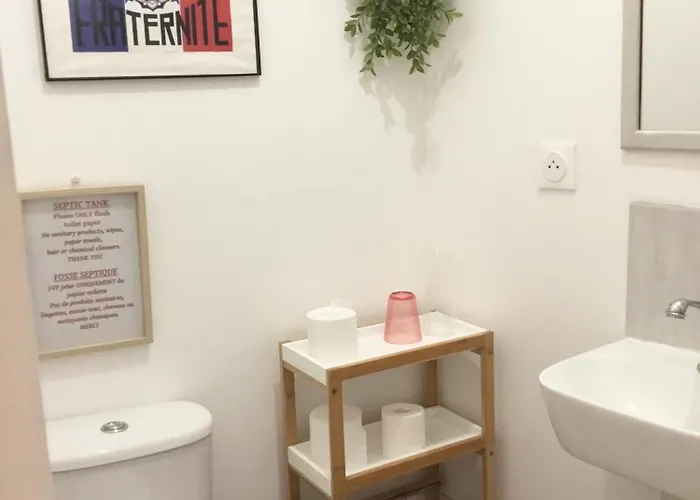 Chateau Des Fouilloux - *